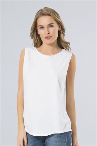 Kadın Beyaz Florance Kayık Yaka Basic T-shirt